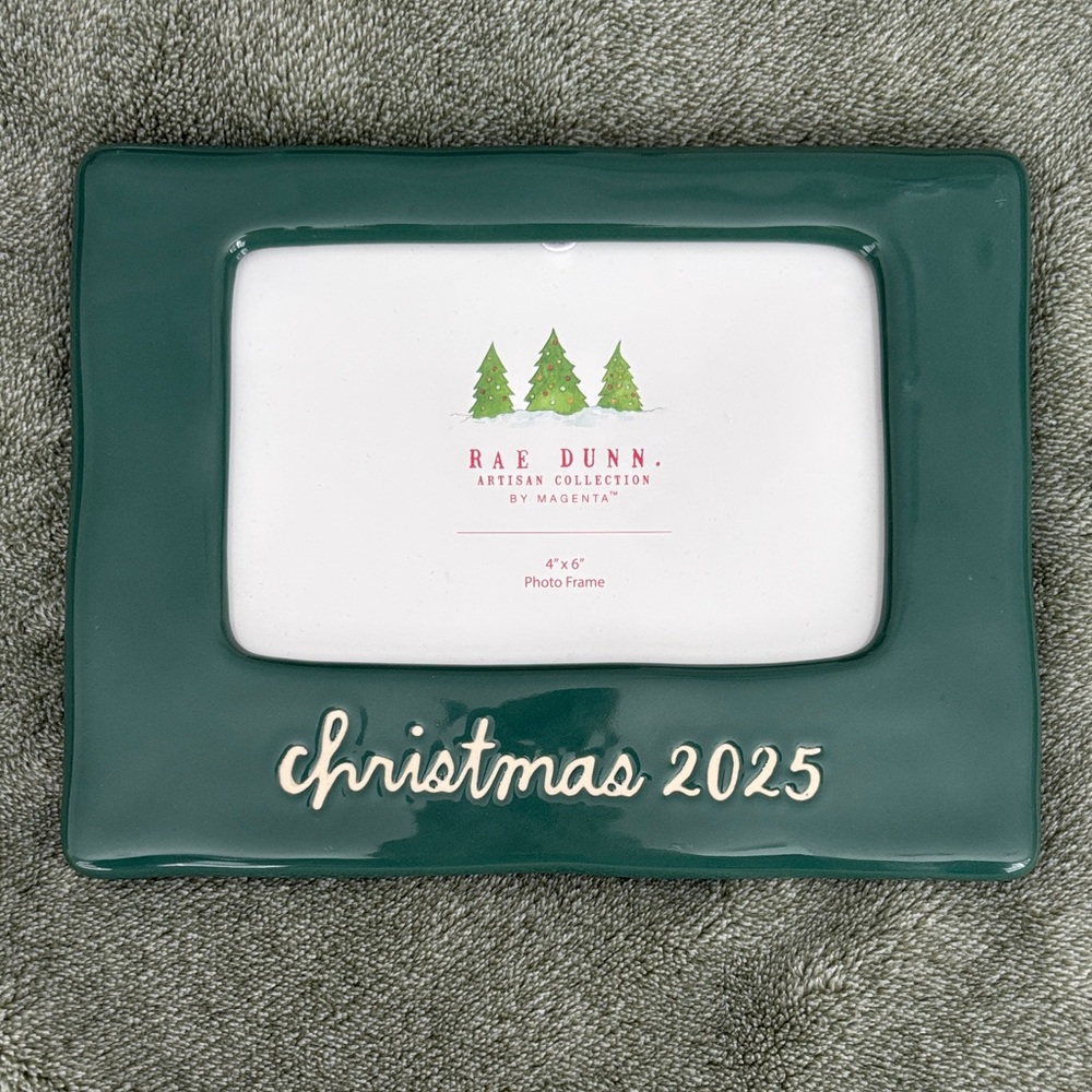 Rae Dunn Christmas 2025 Green Photo Frame 4” x 6”